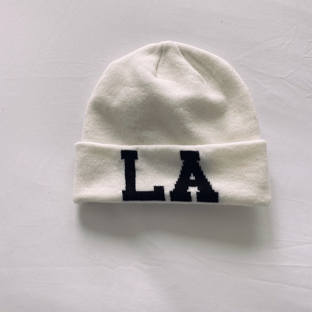 LA Beanie- Size- OS- Off white & Black